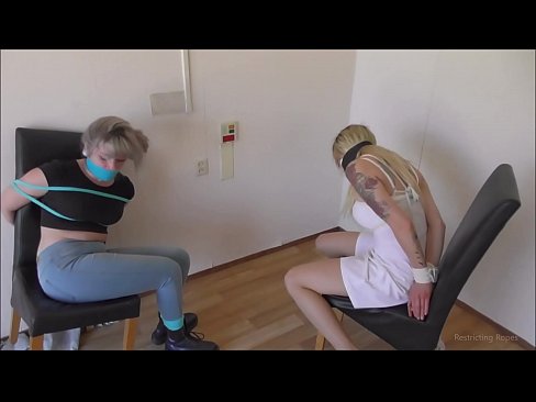 ❤️ Viciado / amarrado e amordaçado / donzela em apuros Porno vídeo em porno pt.xxxner.ru ❌